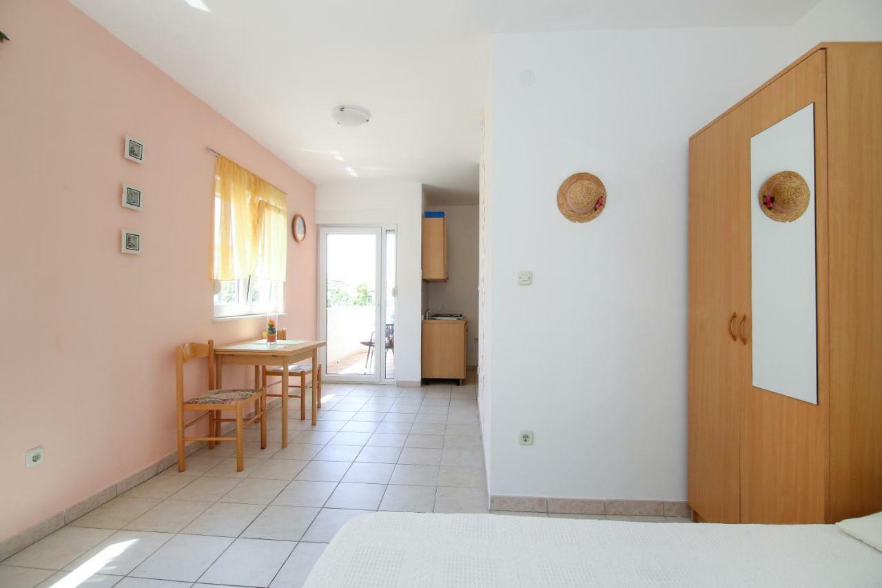Apartments Antea Rogoznica  Extérieur photo